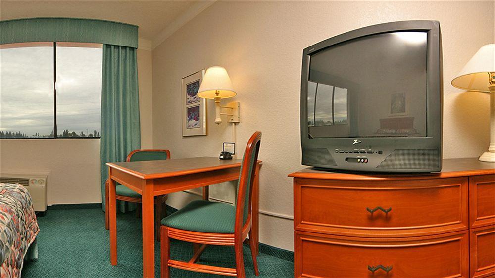 La Quinta By Wyndham Seattle Sea-Tac Airport Hotel Сиатак Екстериор снимка