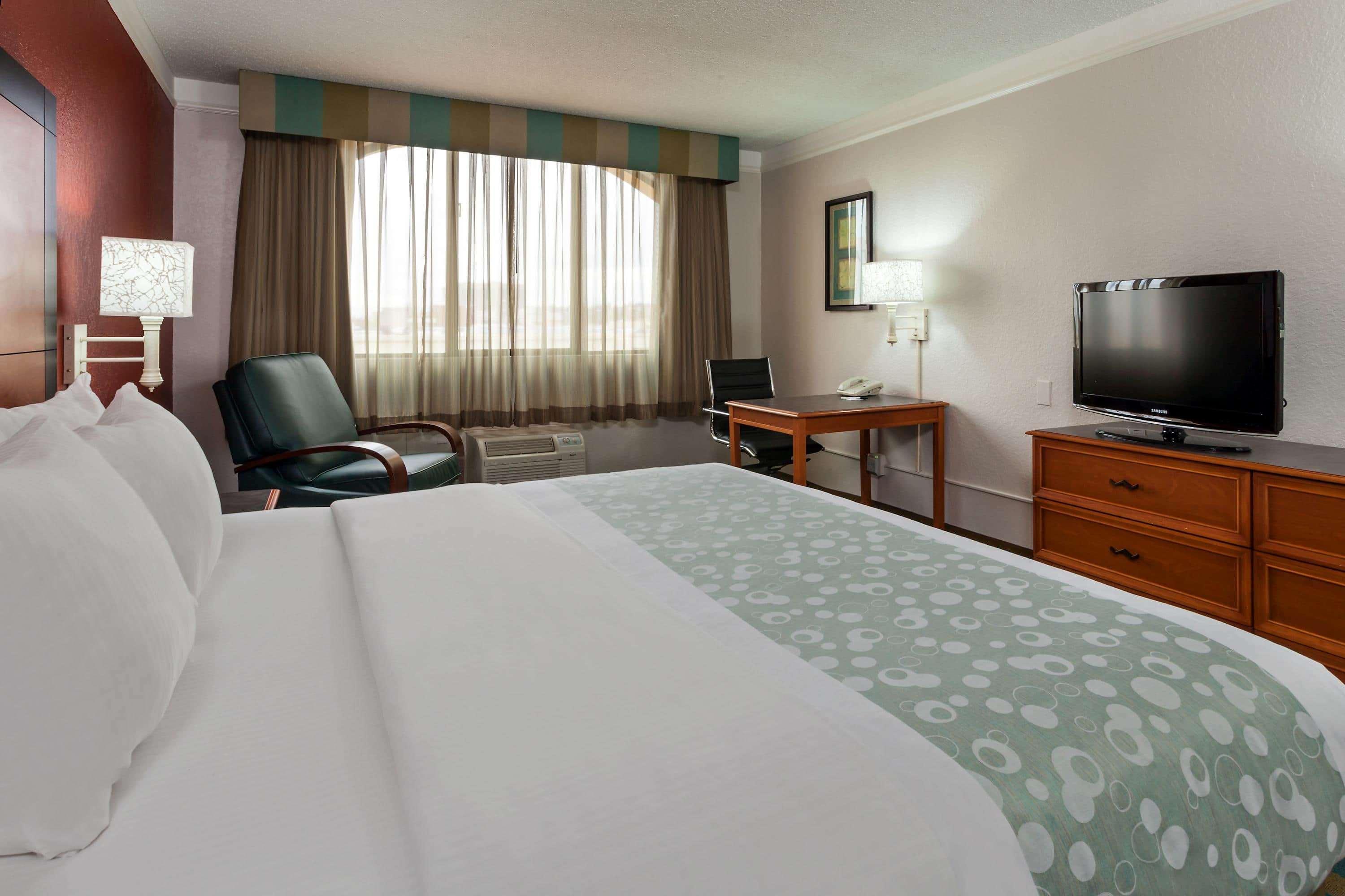 La Quinta By Wyndham Seattle Sea-Tac Airport Hotel Сиатак Екстериор снимка