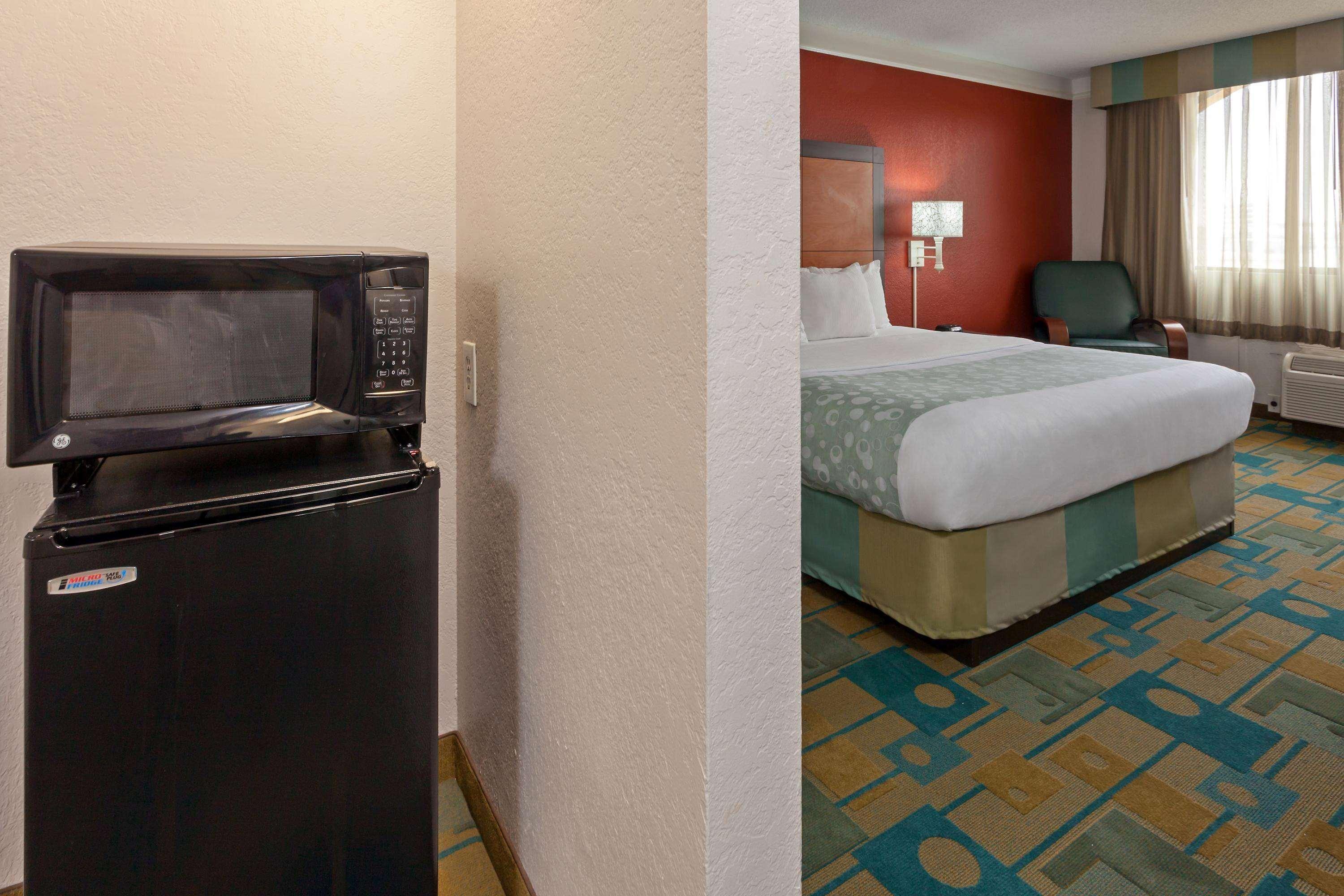 La Quinta By Wyndham Seattle Sea-Tac Airport Hotel Сиатак Екстериор снимка