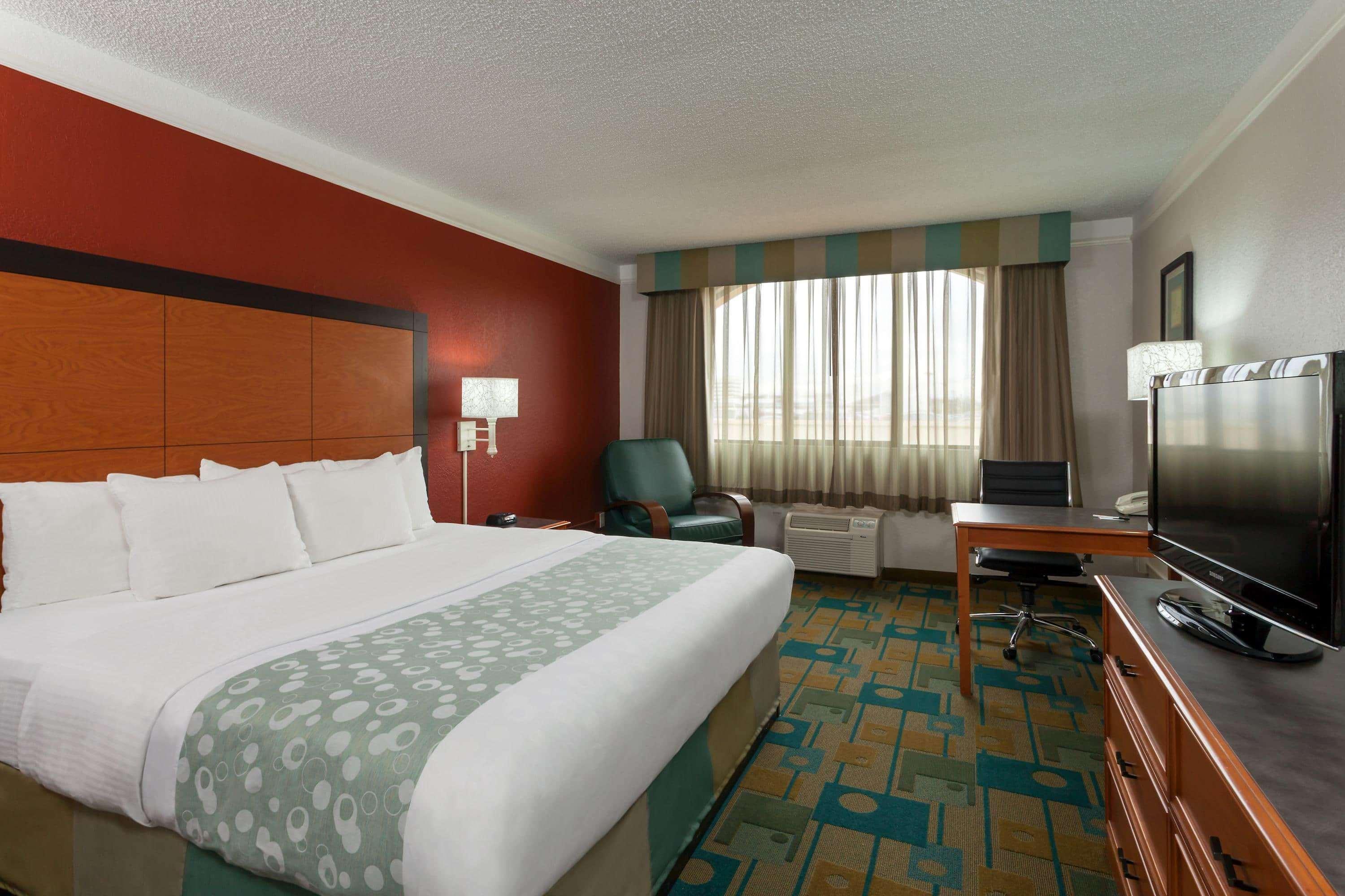 La Quinta By Wyndham Seattle Sea-Tac Airport Hotel Сиатак Екстериор снимка