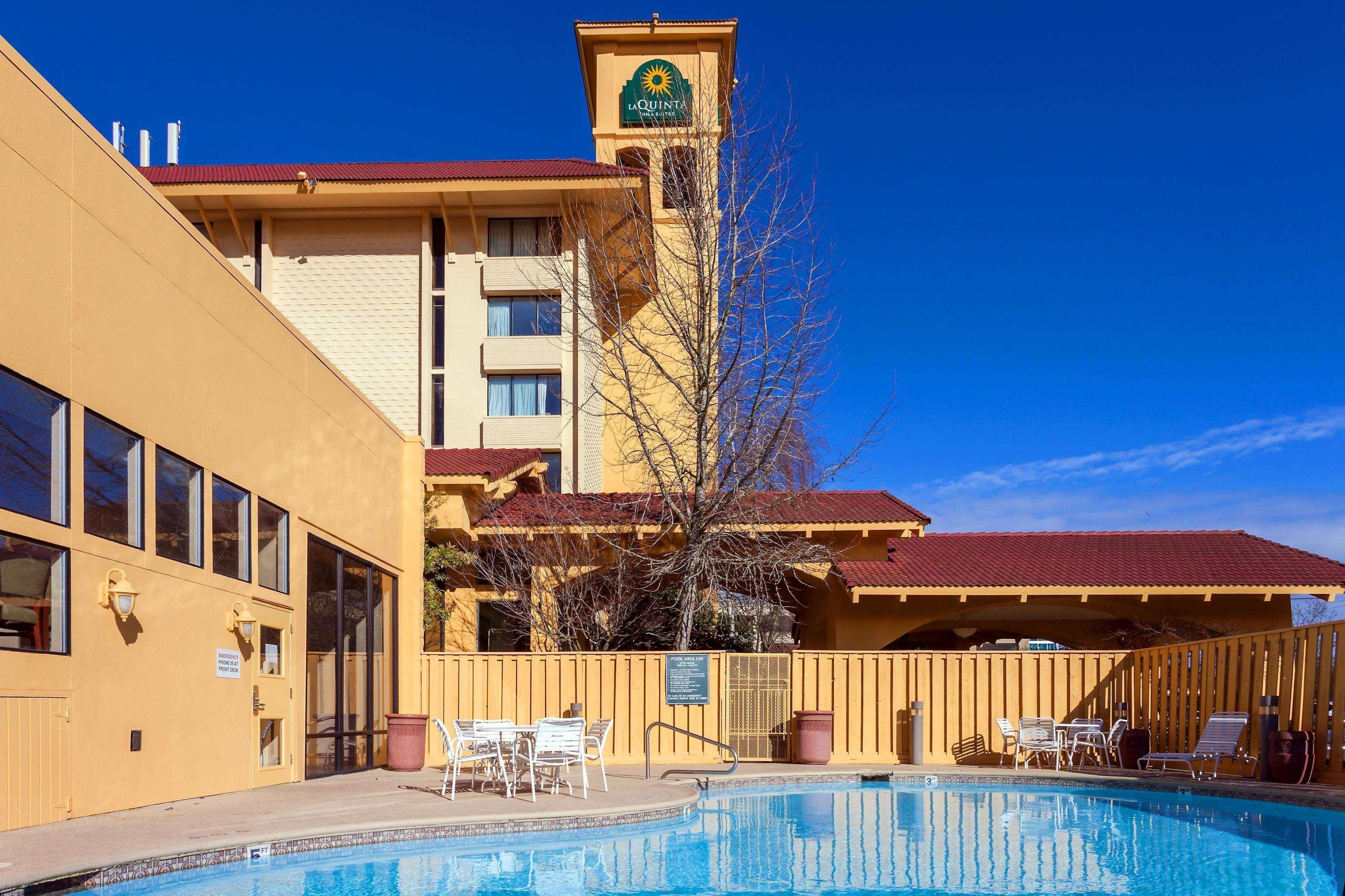 La Quinta By Wyndham Seattle Sea-Tac Airport Hotel Сиатак Екстериор снимка