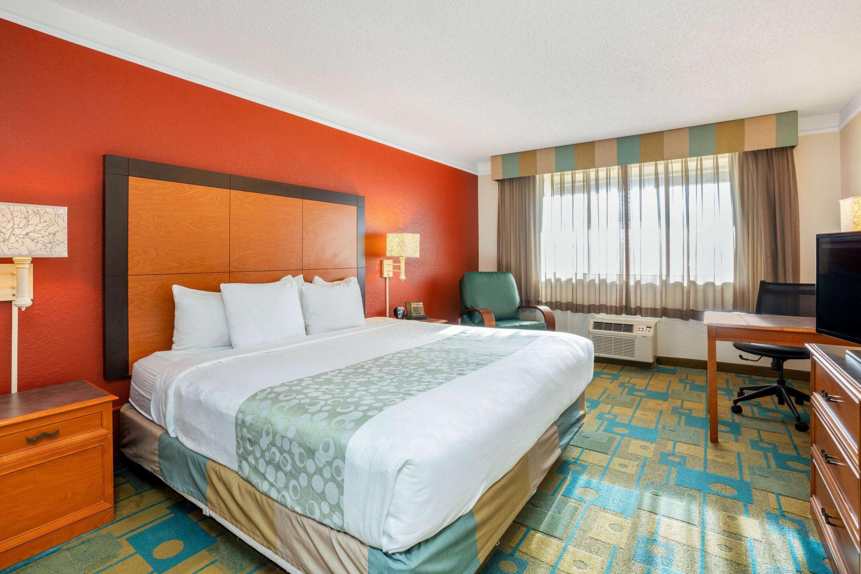 La Quinta By Wyndham Seattle Sea-Tac Airport Hotel Сиатак Екстериор снимка